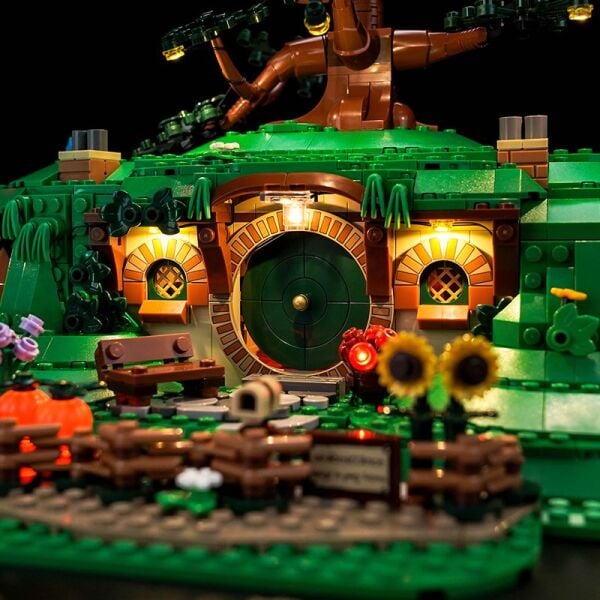 Lego Yüzüklerin Efendisi The Shire 10354 için Aydınlatma Kiti