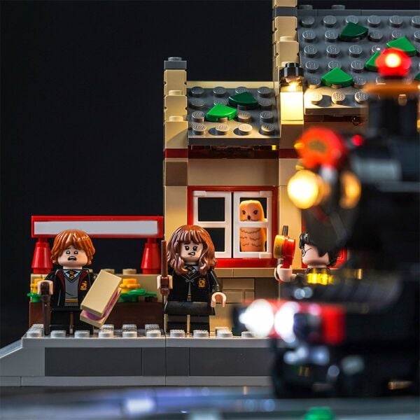 Lego Harry Potter Hogwarts Express & Hogsmeade Station 76423 için Aydınlatma Kiti