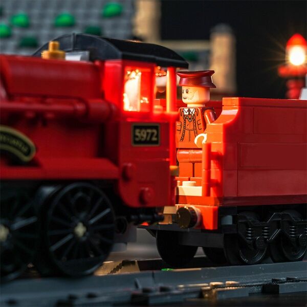 Lego Harry Potter Hogwarts Express & Hogsmeade Station 76423 için Aydınlatma Kiti