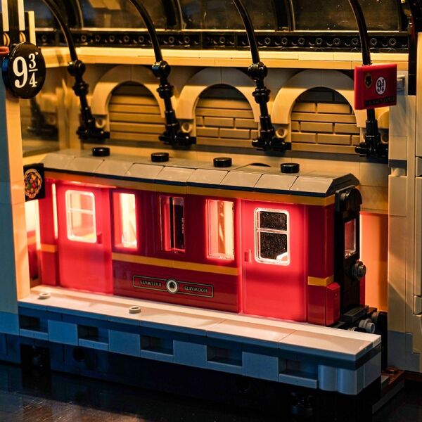 Lego Harry Potter Book Nook: Hogwarts Express 76450 için Aydınlatma Kiti