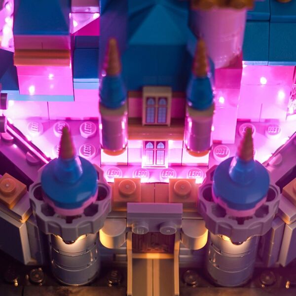 LEGO 40720 Disney Mini Disney Sleeping Beauty Castle İçin Aydınlatma Kiti